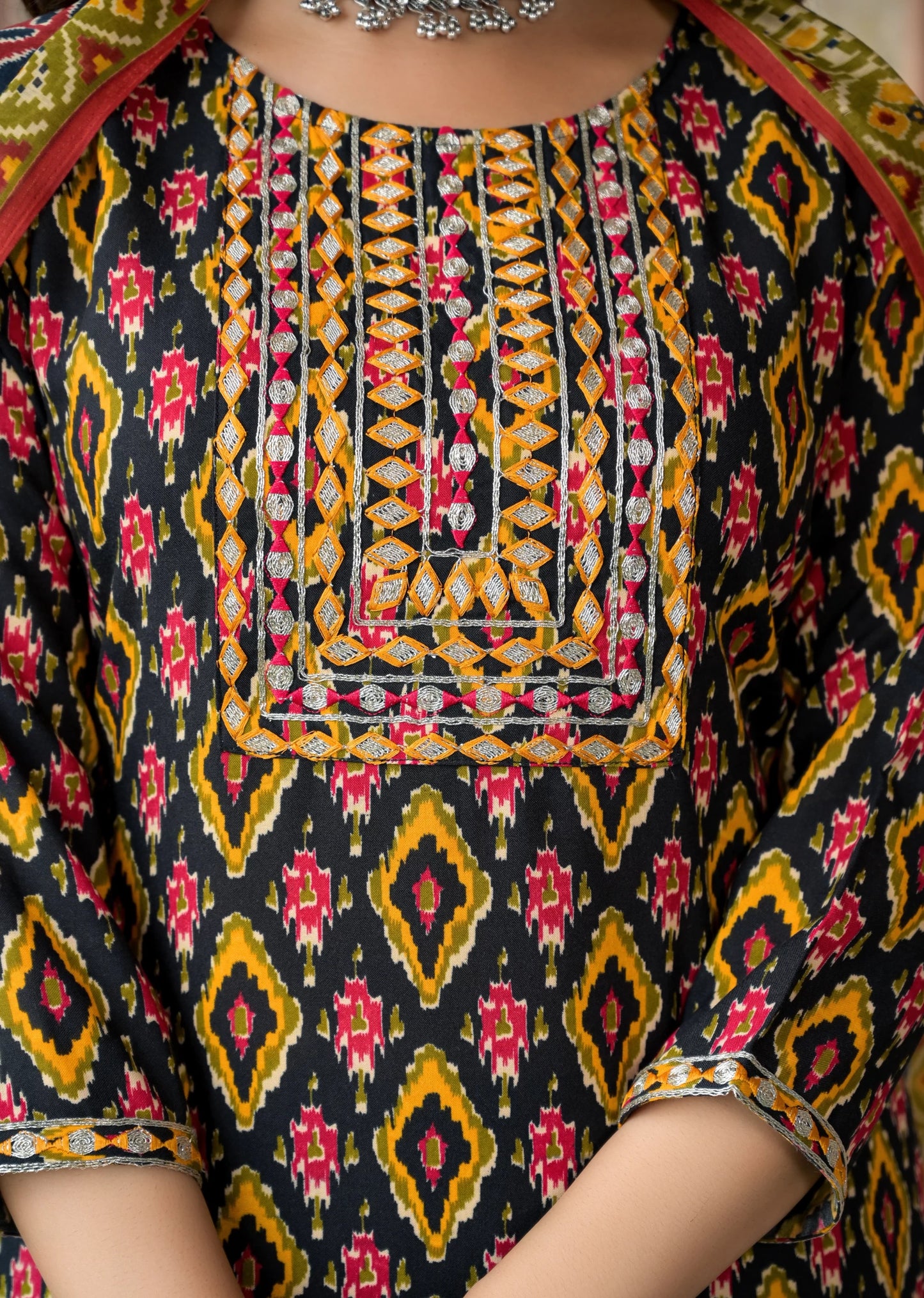 Women Viscose Rayon Kurta Pant Dupatta Set