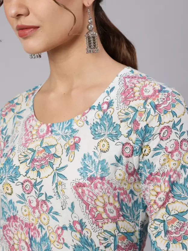 Women Printed Pure Cotton Flared Kurta
