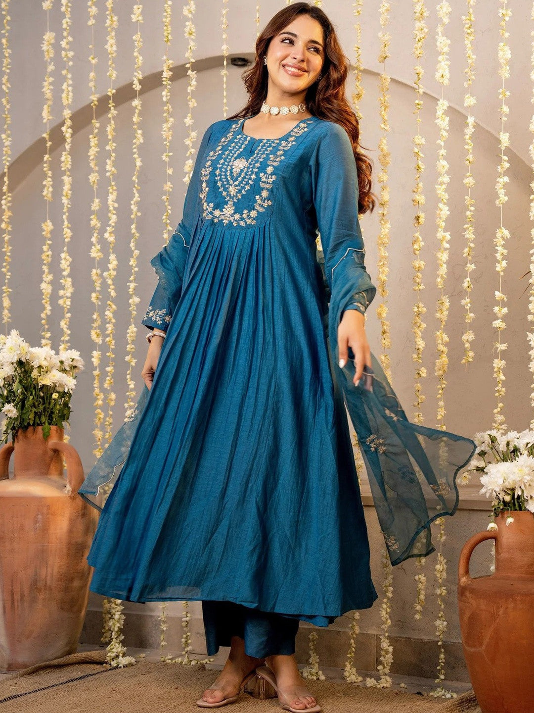 Women Ethnic Motifs Embroidered Tiered Thread Work Kurta with Trousers & With Dupatta