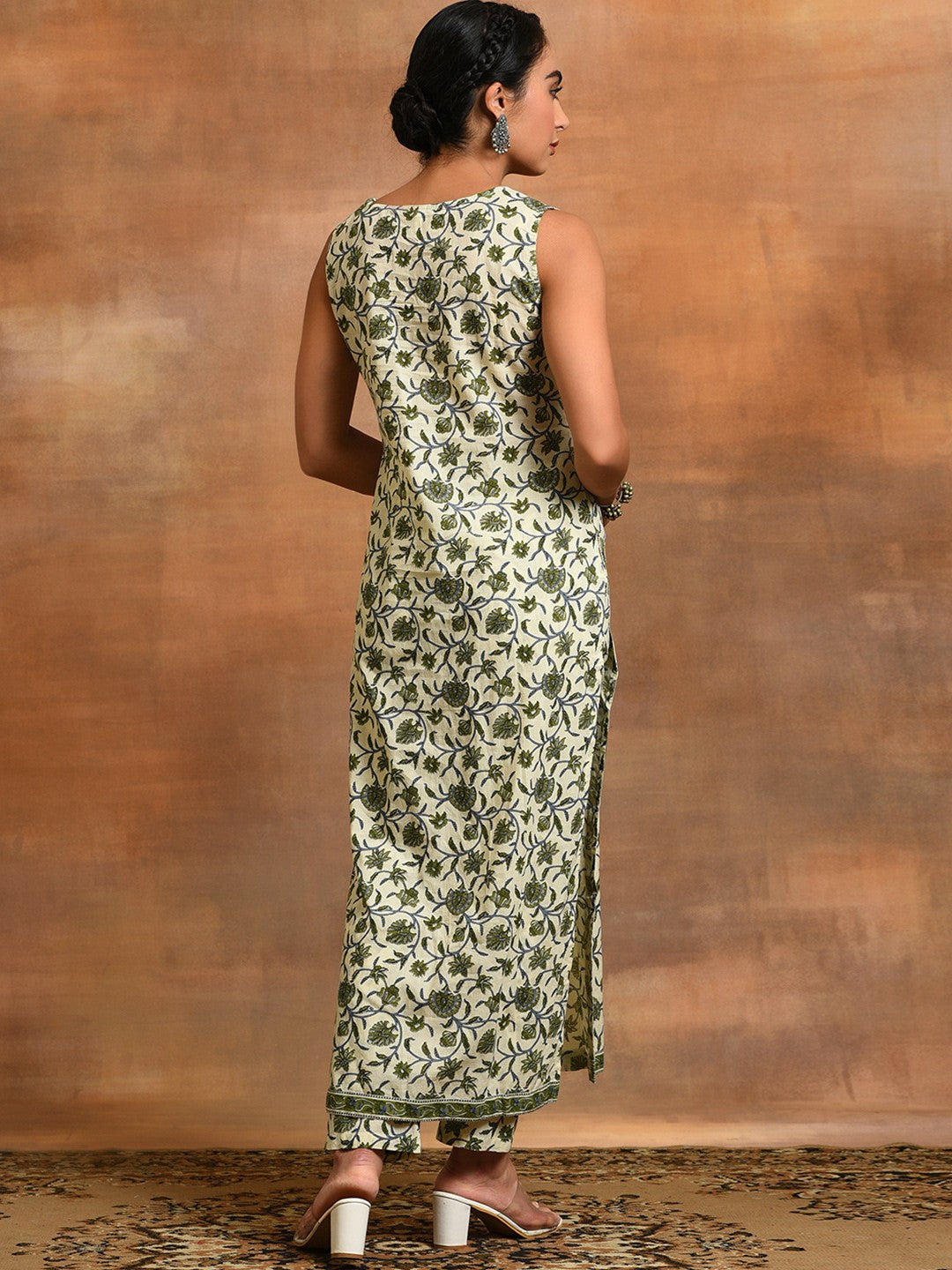 Floral Printed Pure Cotton Straight Kurta with Trousers
