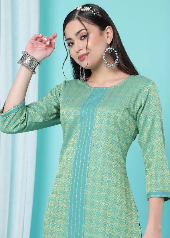 Women Green Cotton Blend Kurti Pant Dupatta Set