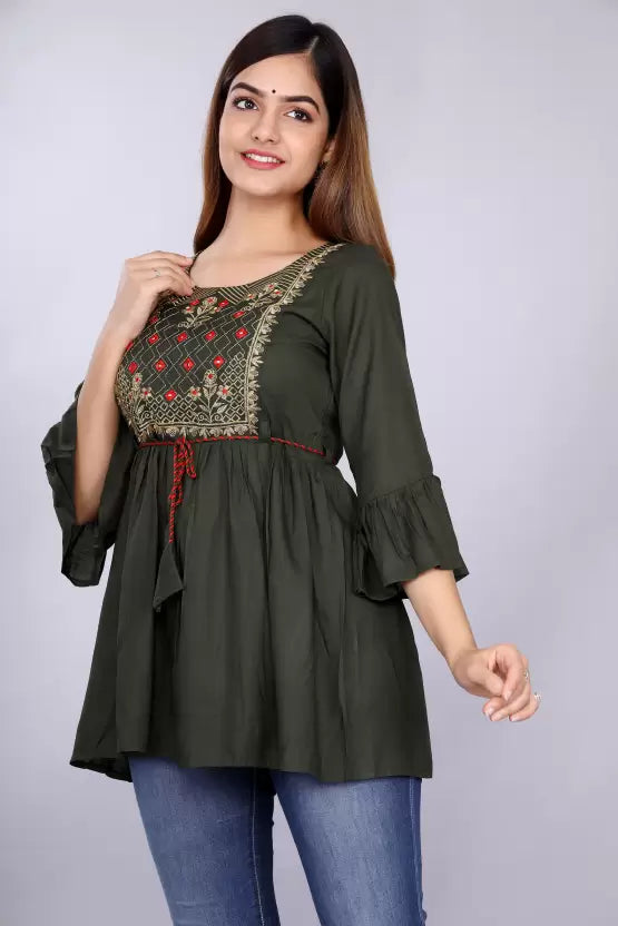 Casual Regular Sleeves Embroidered Women Green Top