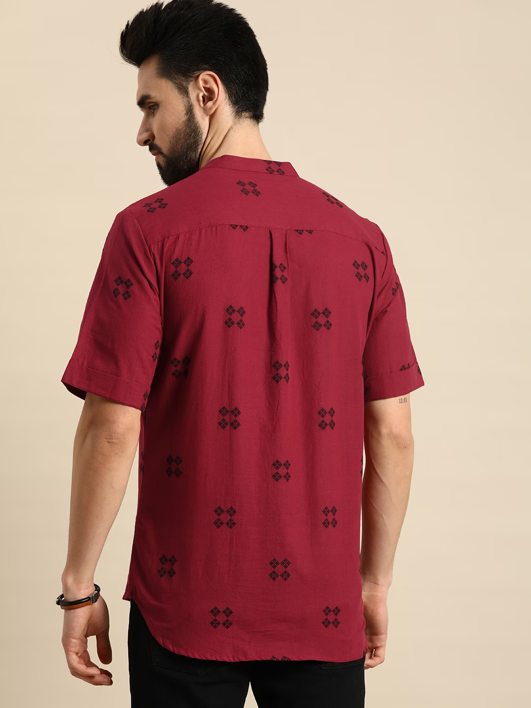 Men Red & Black Geometric Printed Kurta