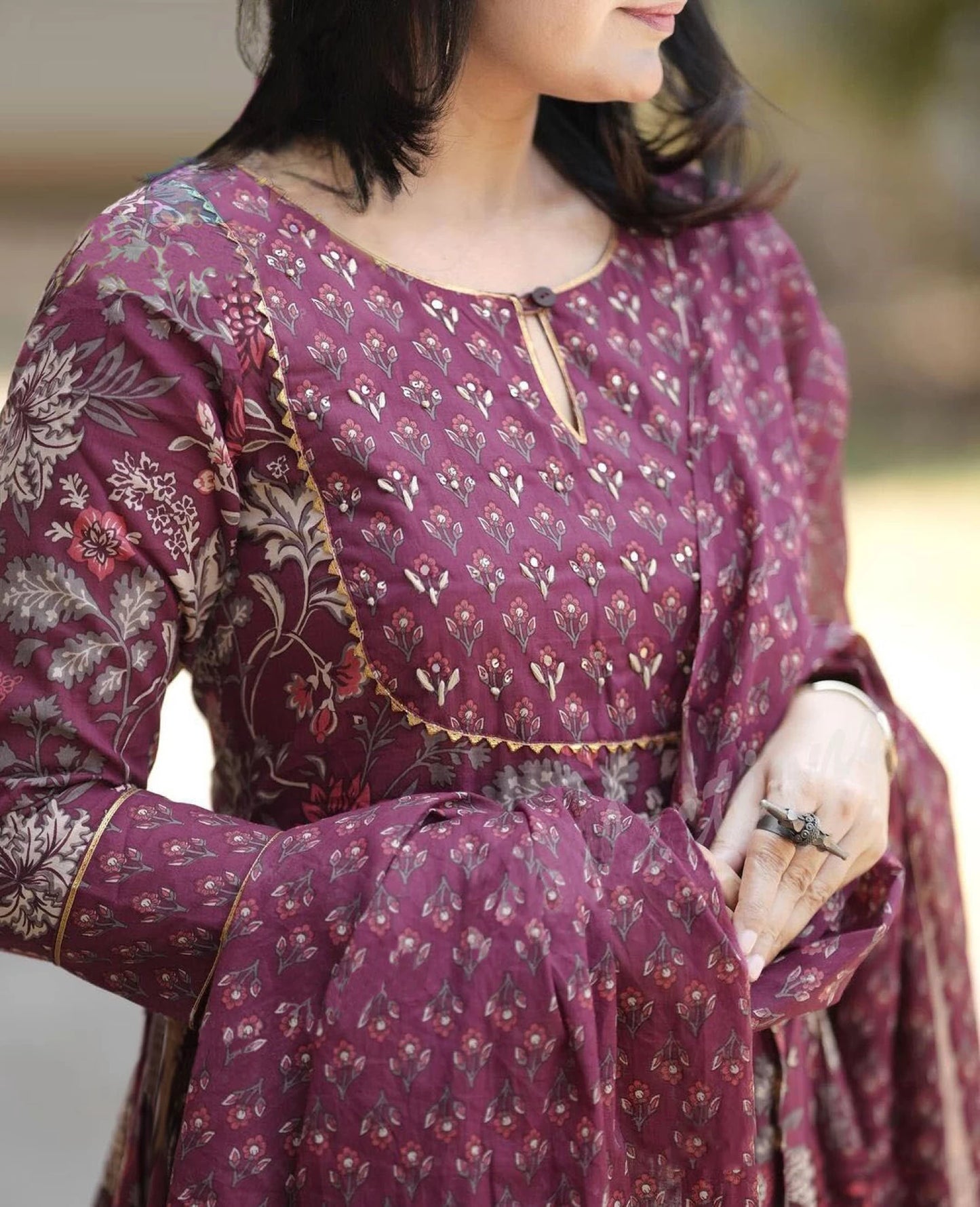 Women Maroon Viscose Rayon Kurta Pant Dupatta Set