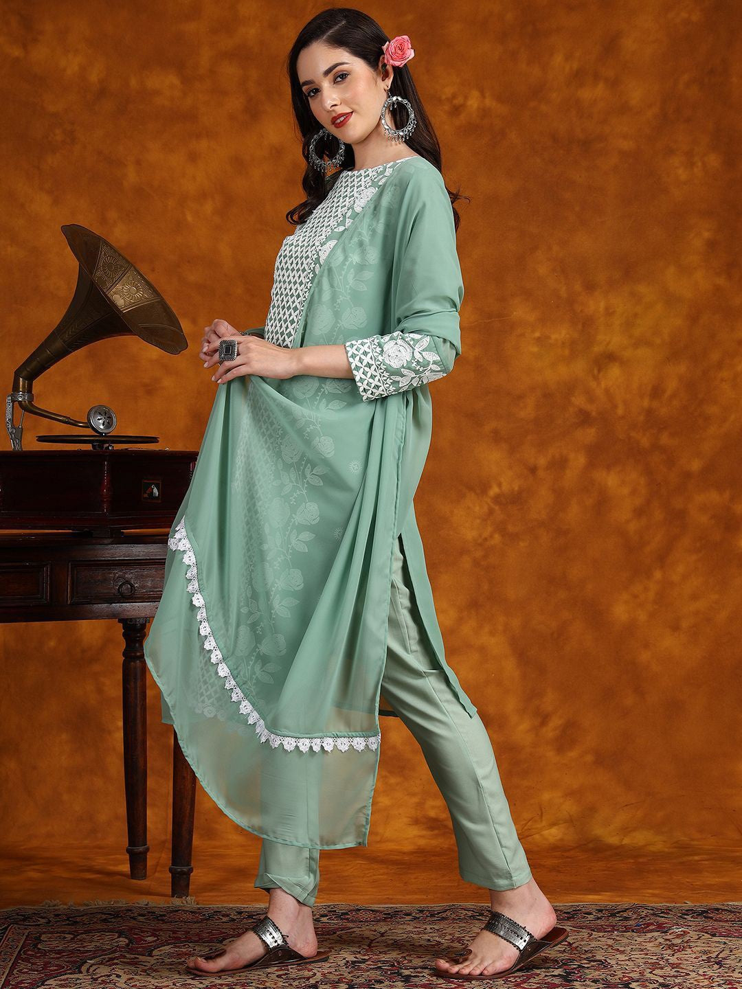 Women Ethnic Motifs Embroidered Regular Thread Work Kurta with Trousers & With Dupatta