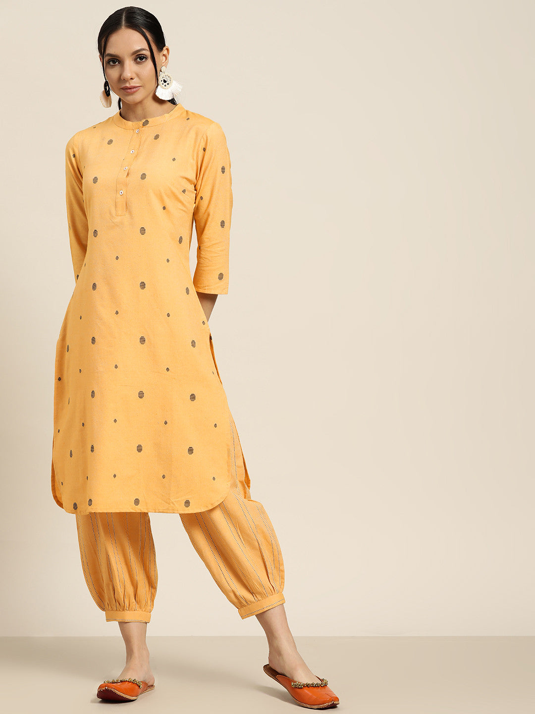 Women Yellow & Black Woven Design Regular Kurta with Salwar