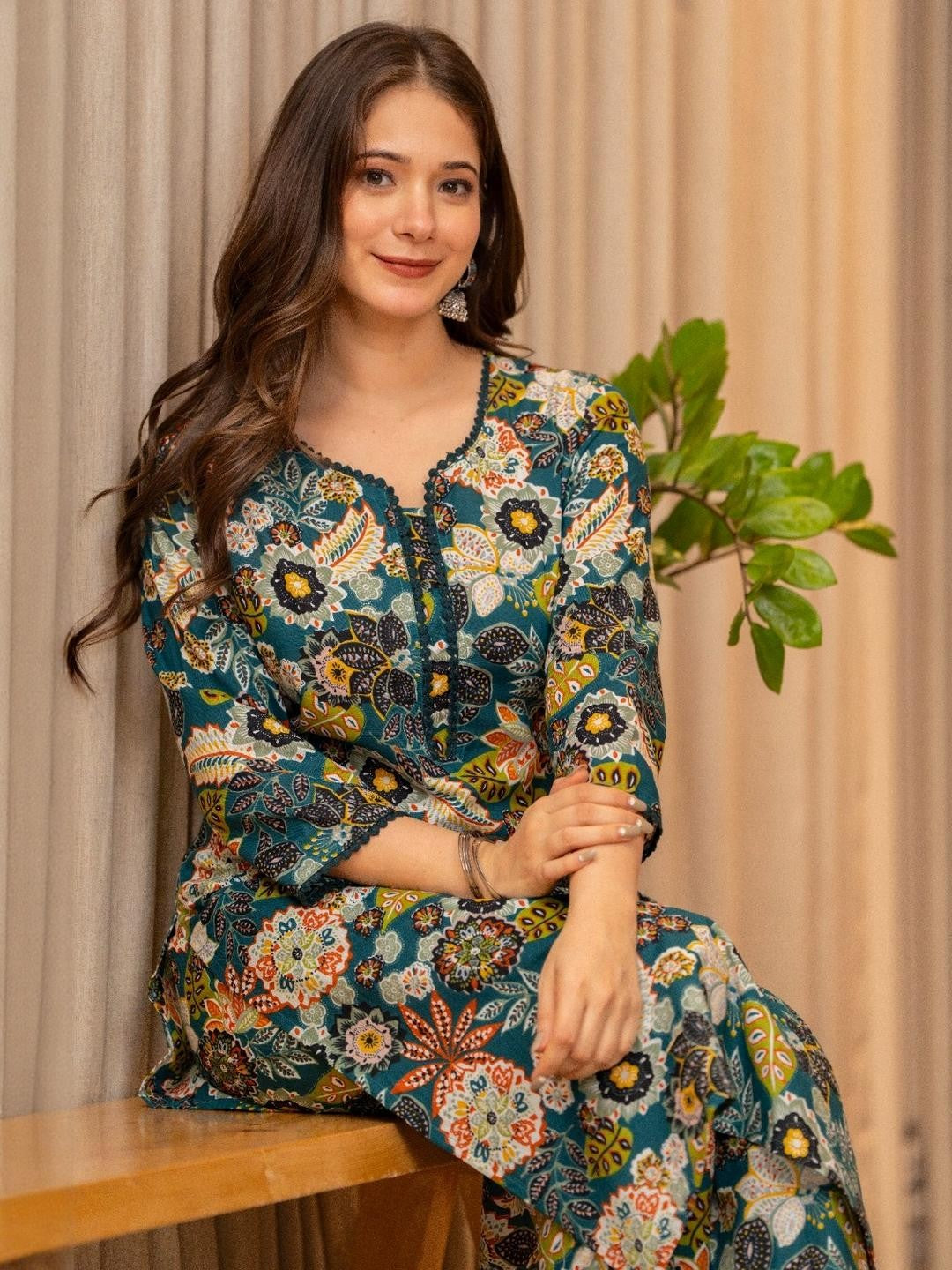 Women Green Pure Cotton Kurta Sets