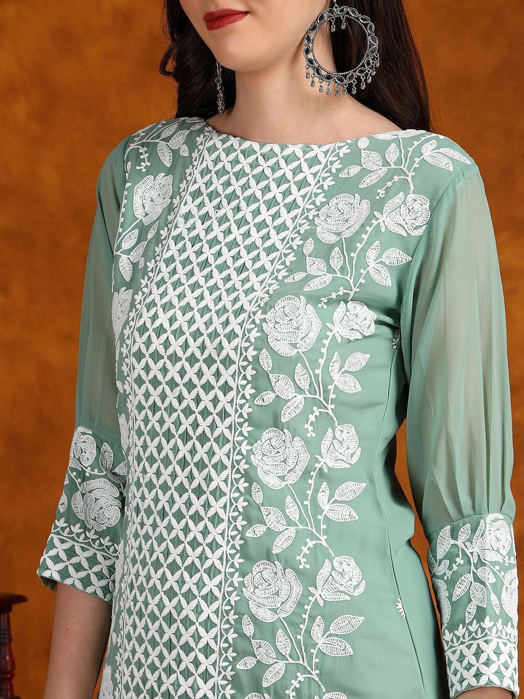 Women Ethnic Motifs Embroidered Regular Thread Work Kurta with Trousers & With Dupatta