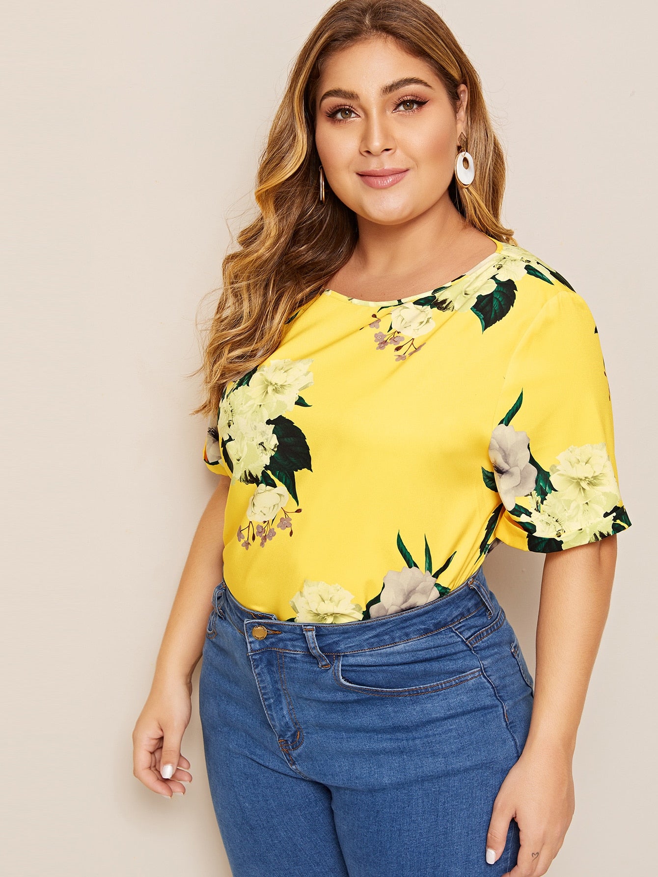 Plus Floral Print Cuffed Sleeve Top