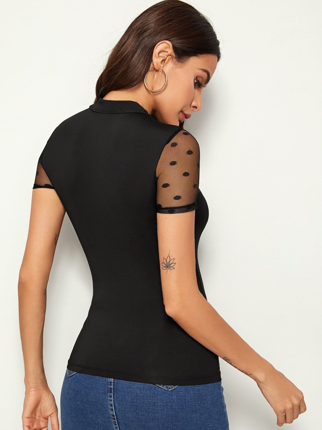 Dobby Mesh Yoke Fitted Top