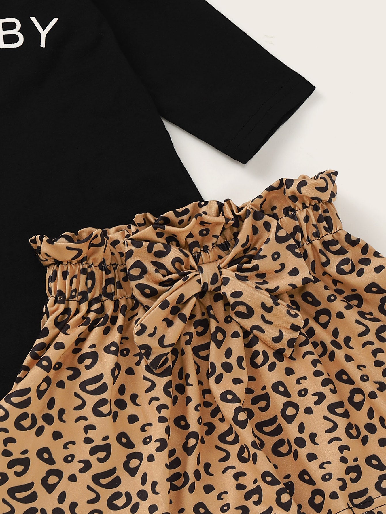 Baby Girl Letter Graphic Romper & Allover Leopard Skirt & Headband
