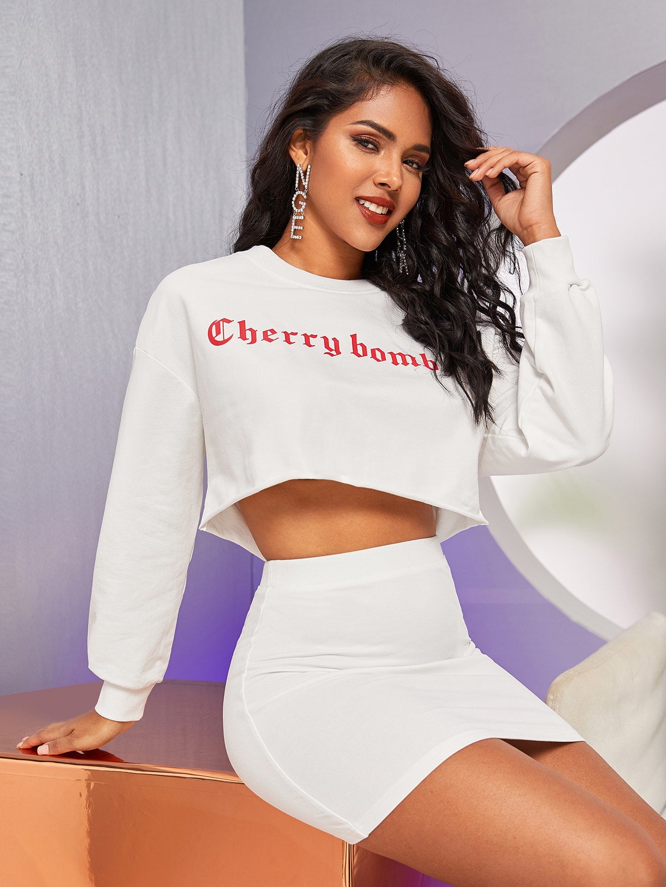 Drop Shoulder Letter Graphic Top & Bodycon Skirt Set