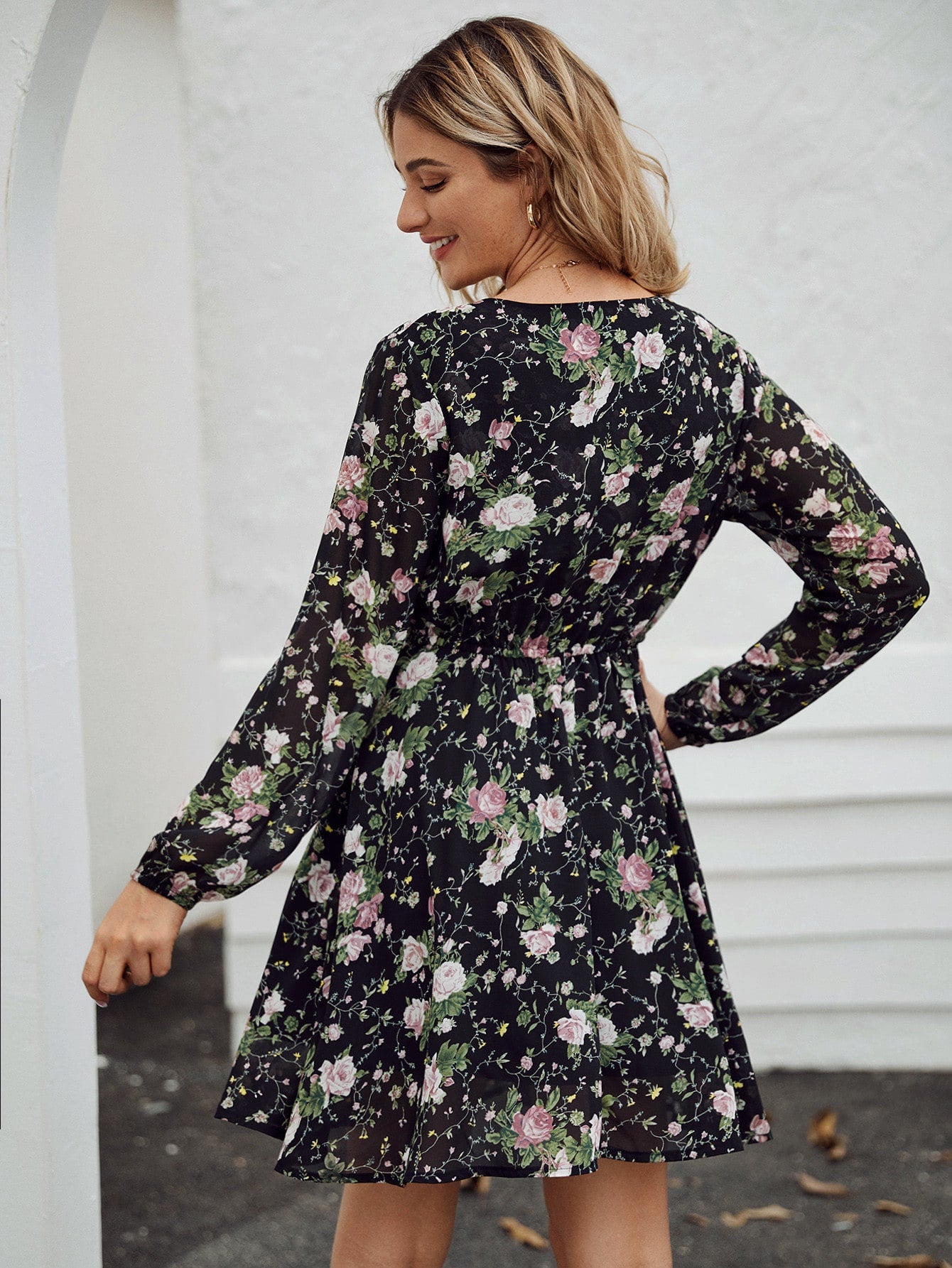 Floral Print V-Neck Chiffon Dress