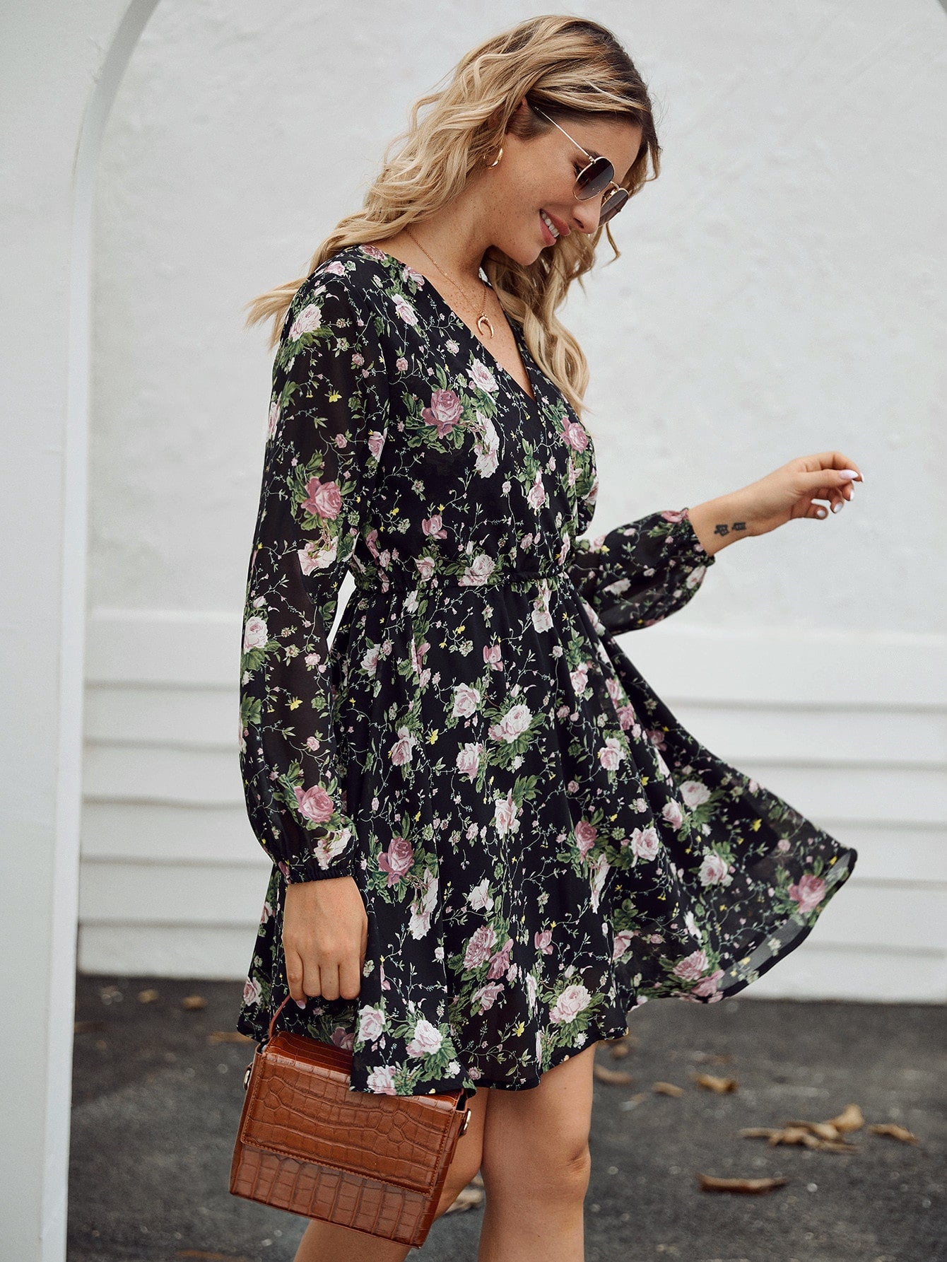Floral Print V-Neck Chiffon Dress