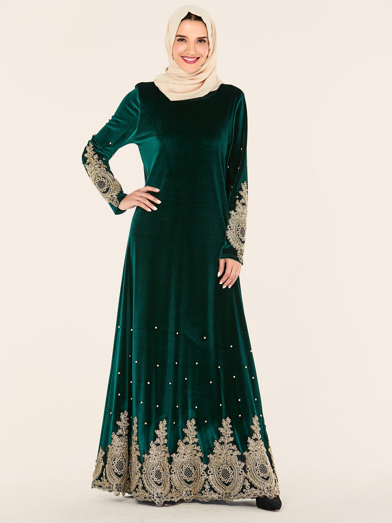 Velvet Appliques Pearls Decoration Abaya Dress