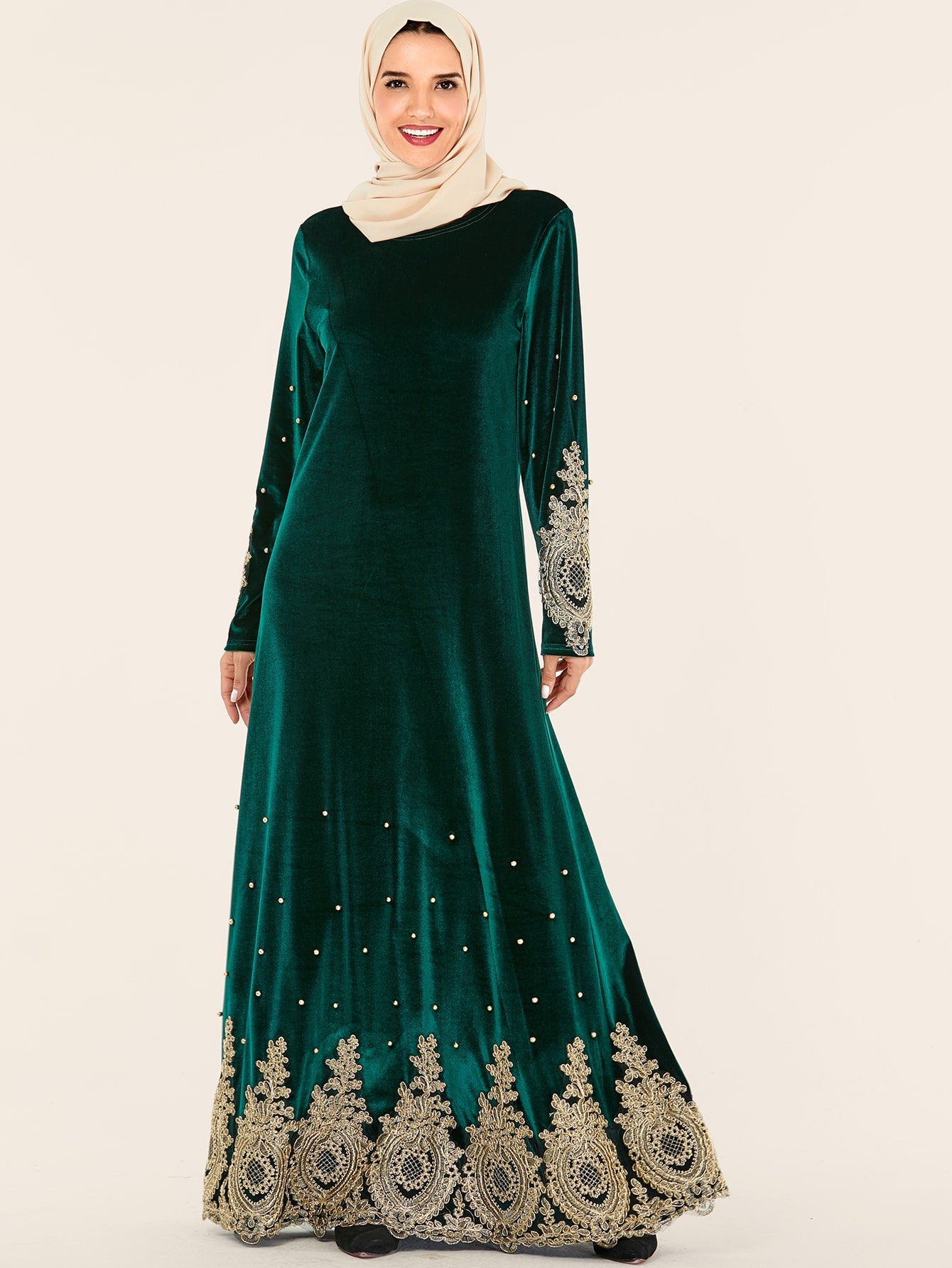 Velvet Appliques Pearls Decoration Abaya Dress
