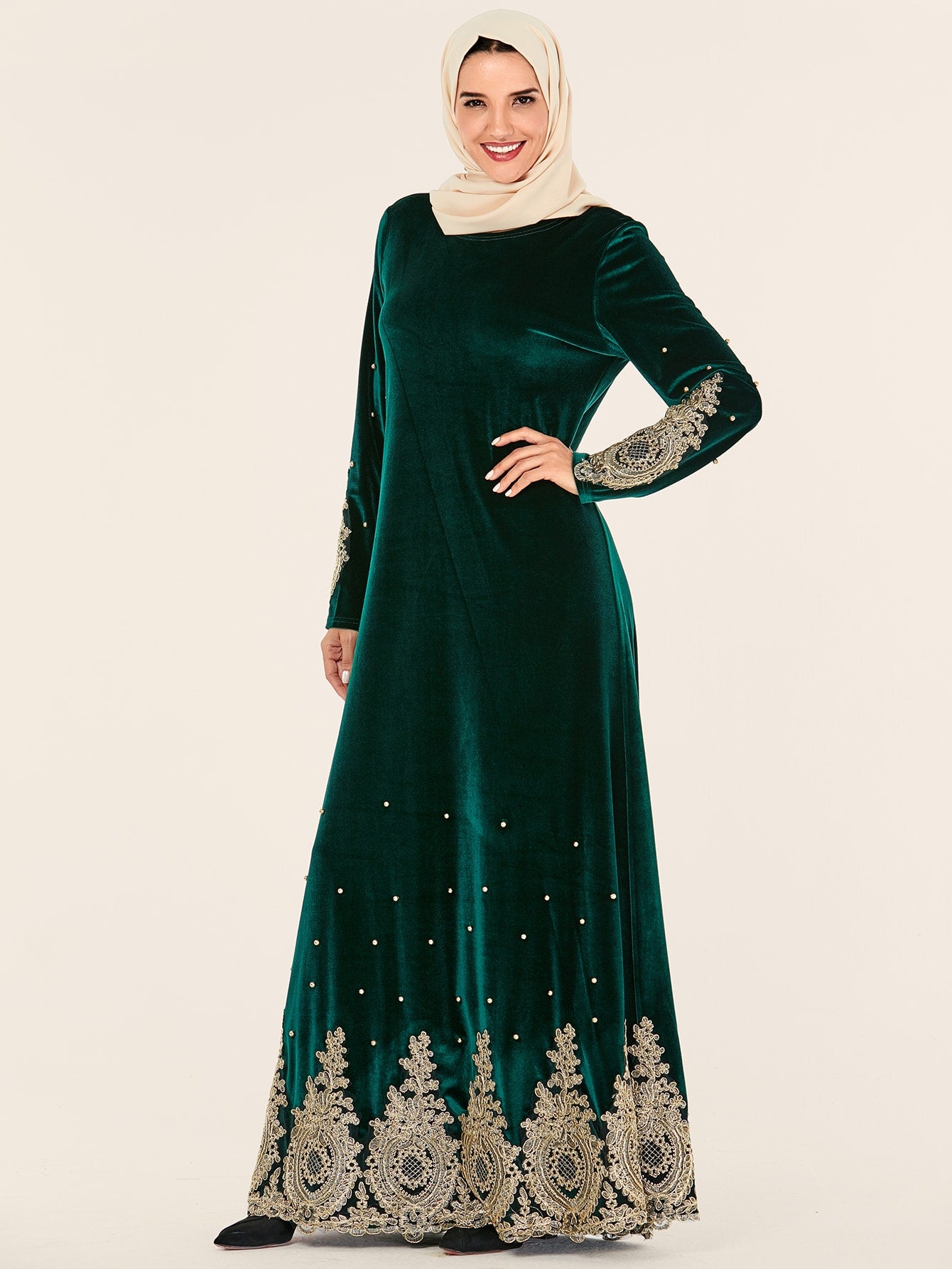 Velvet Appliques Pearls Decoration Abaya Dress