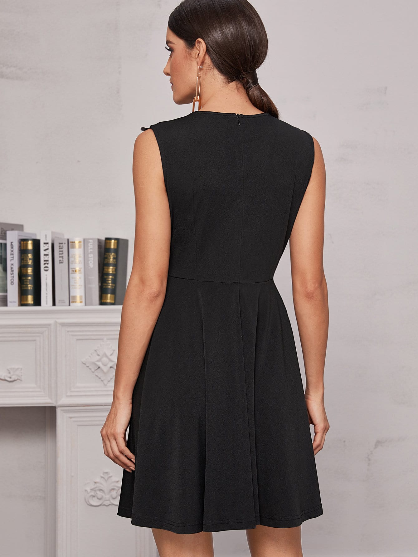 Guipure Lace Panel Sleeveless Dress