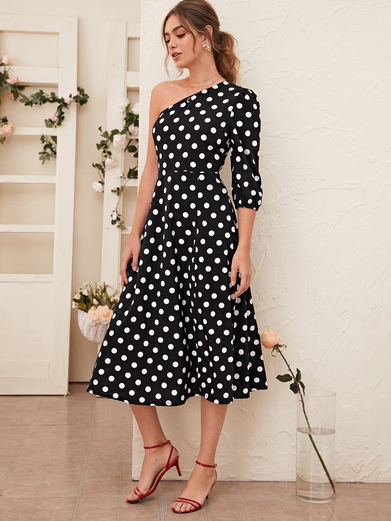 Polka Dot One Shoulder Split Thigh Dress