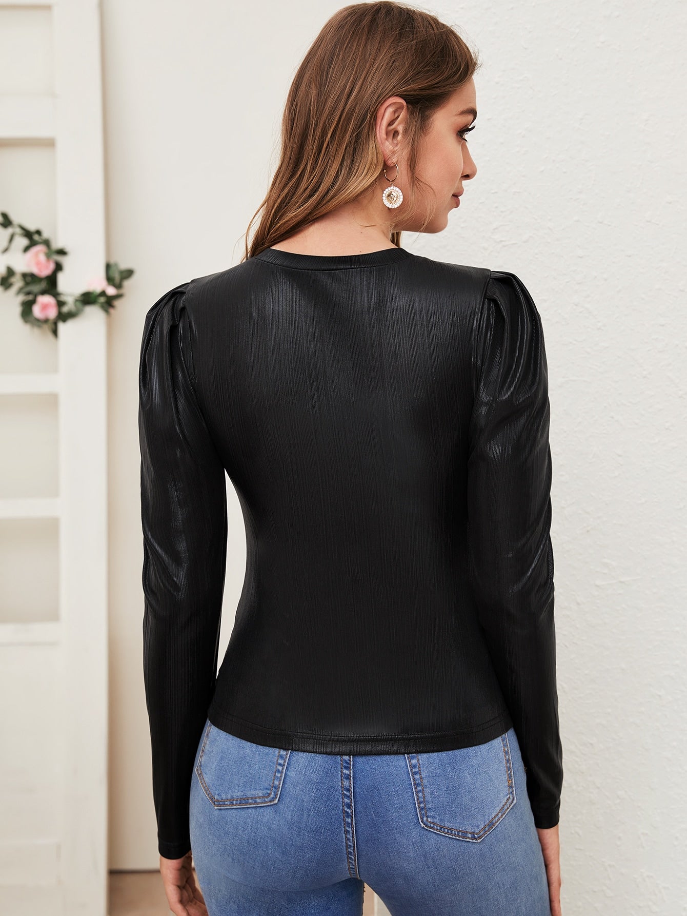 Gigot Sleeve Leather Look Slim Tee