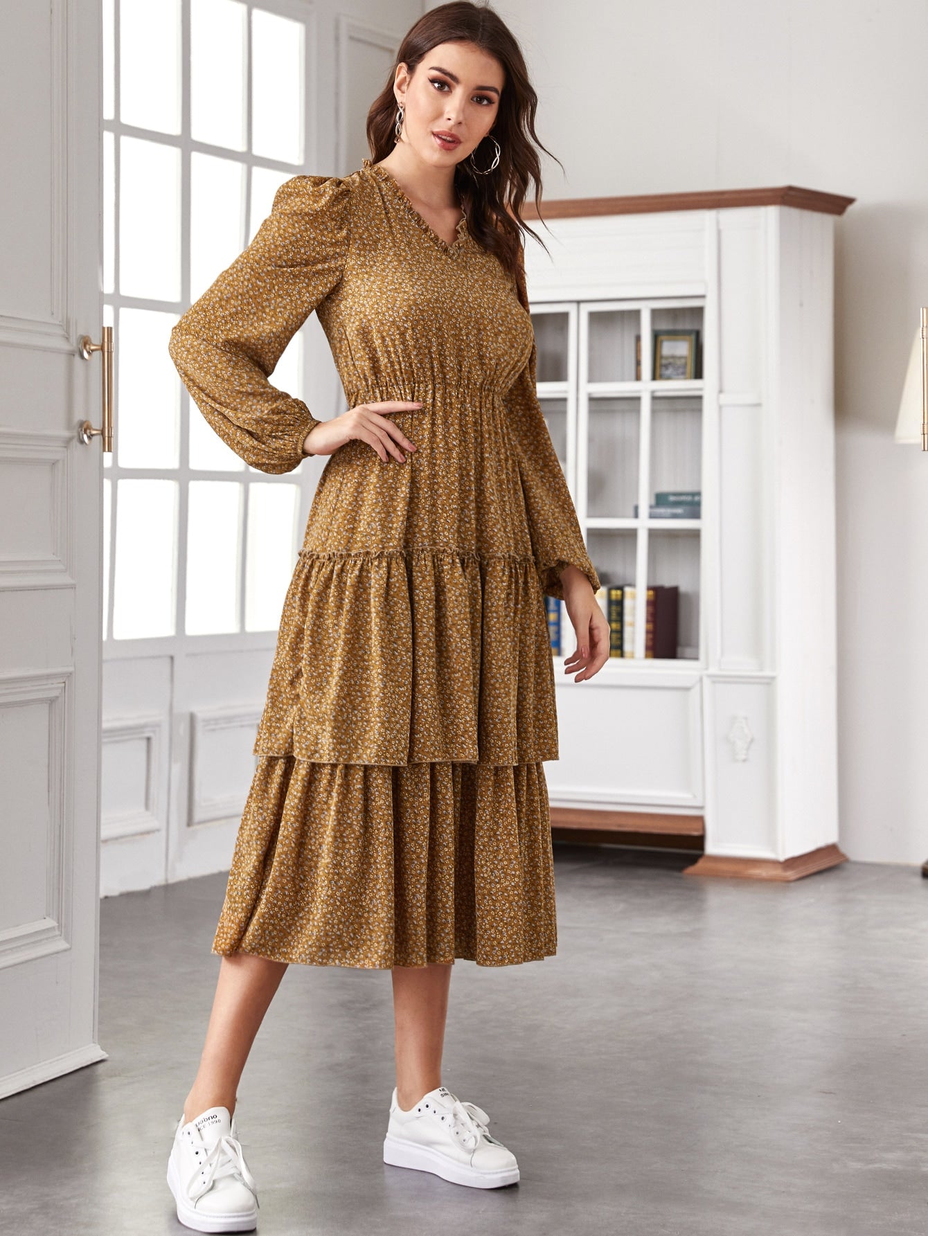 V-neck Lantern Sleeve Layered Ruffle Hem Ditsy Floral Dress