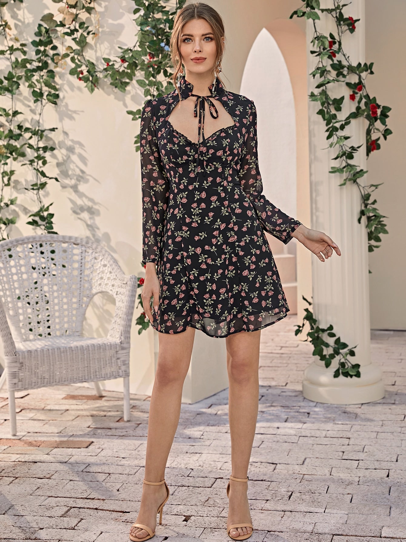 Sweetheart Neck Knot Floral A-line Dress