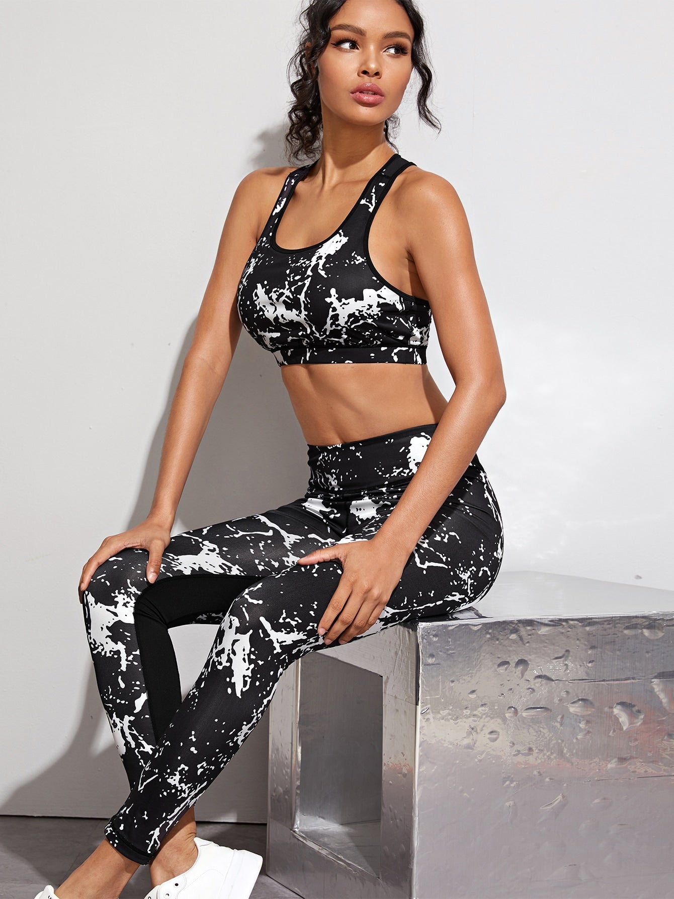 Tie Dye Sports Bra With Leggings