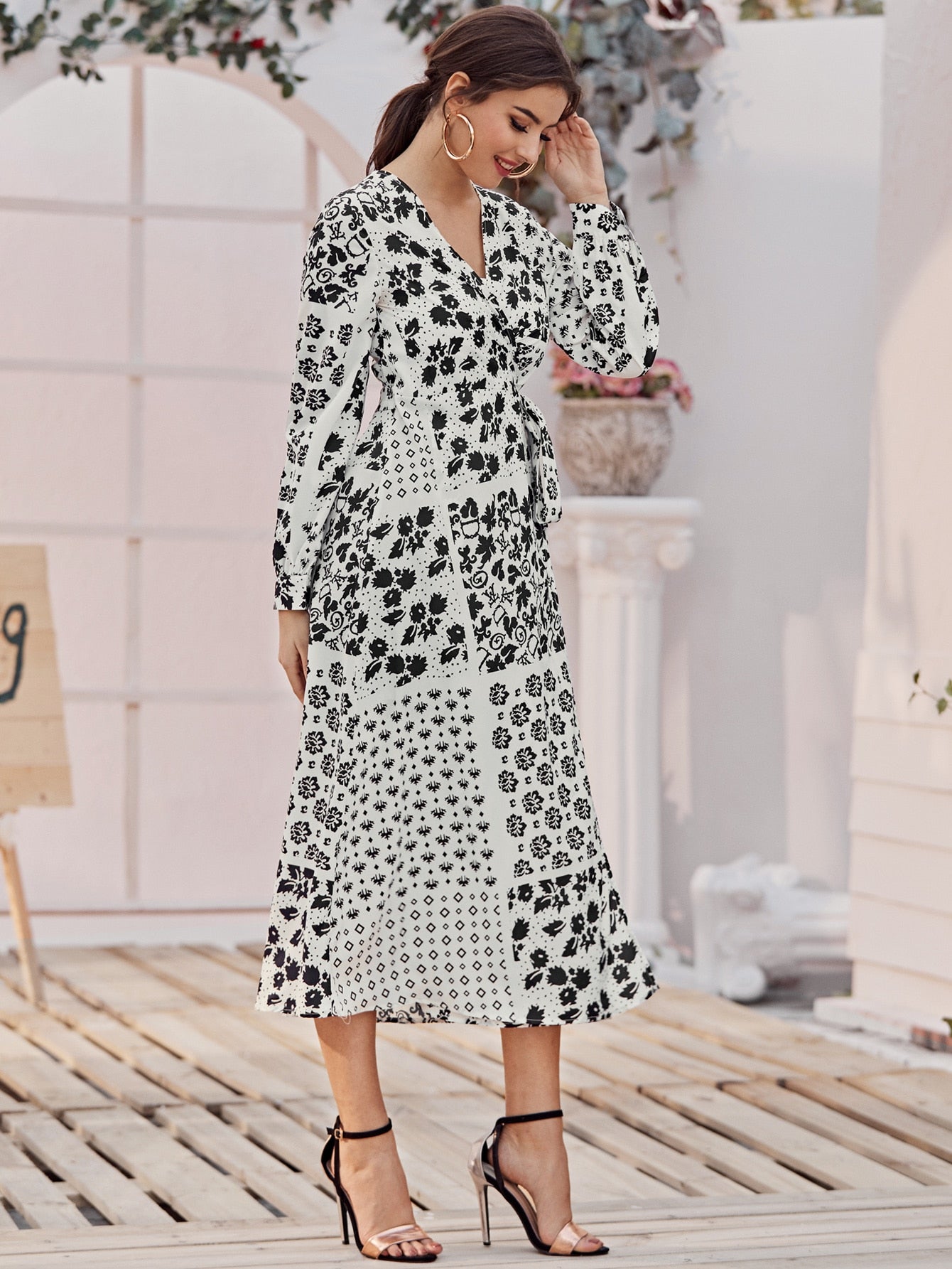 Graphic Pattern Wrap Tie Side Dress