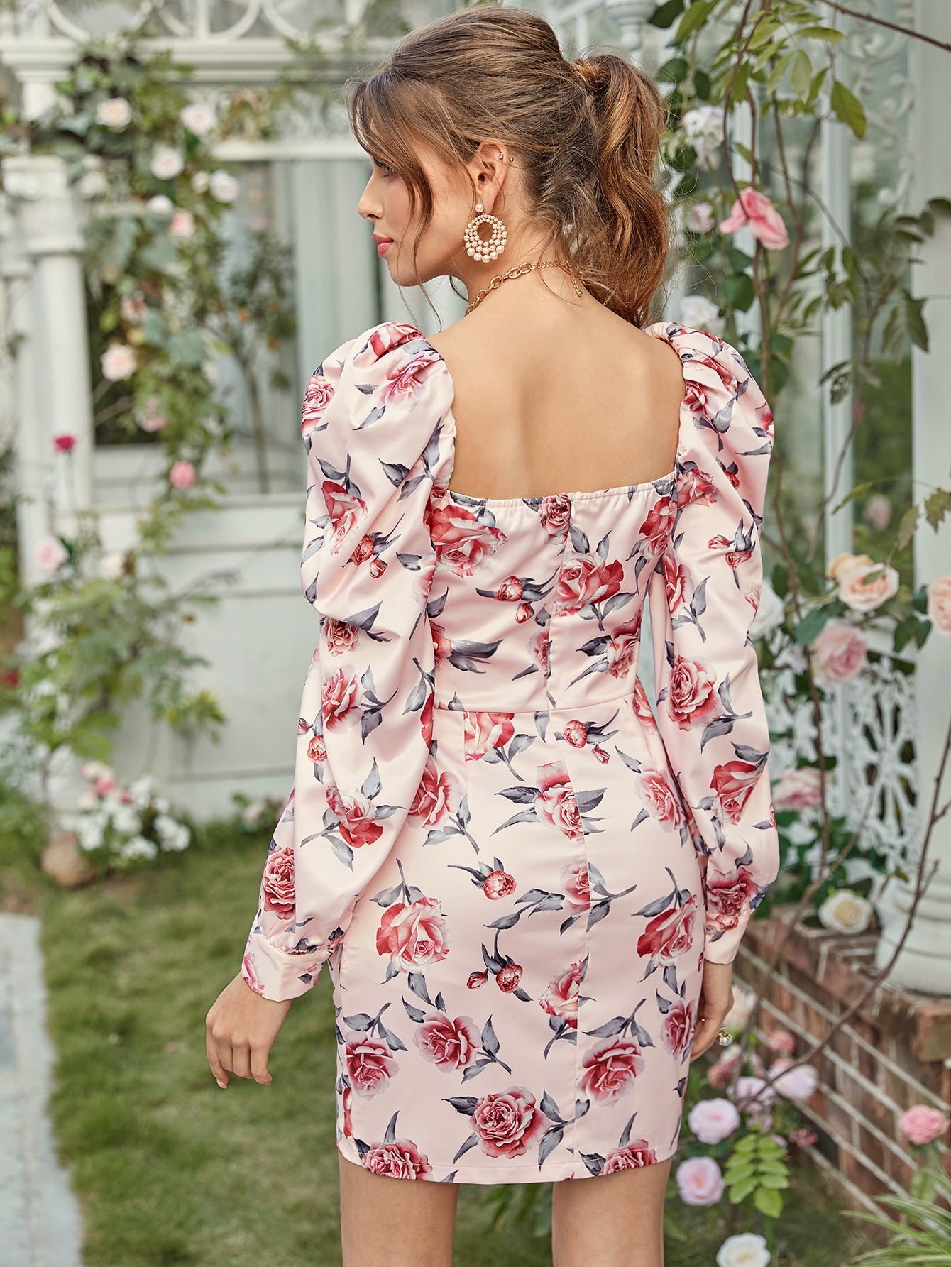Floral Print Ruched Detail Sweetheart Dress
