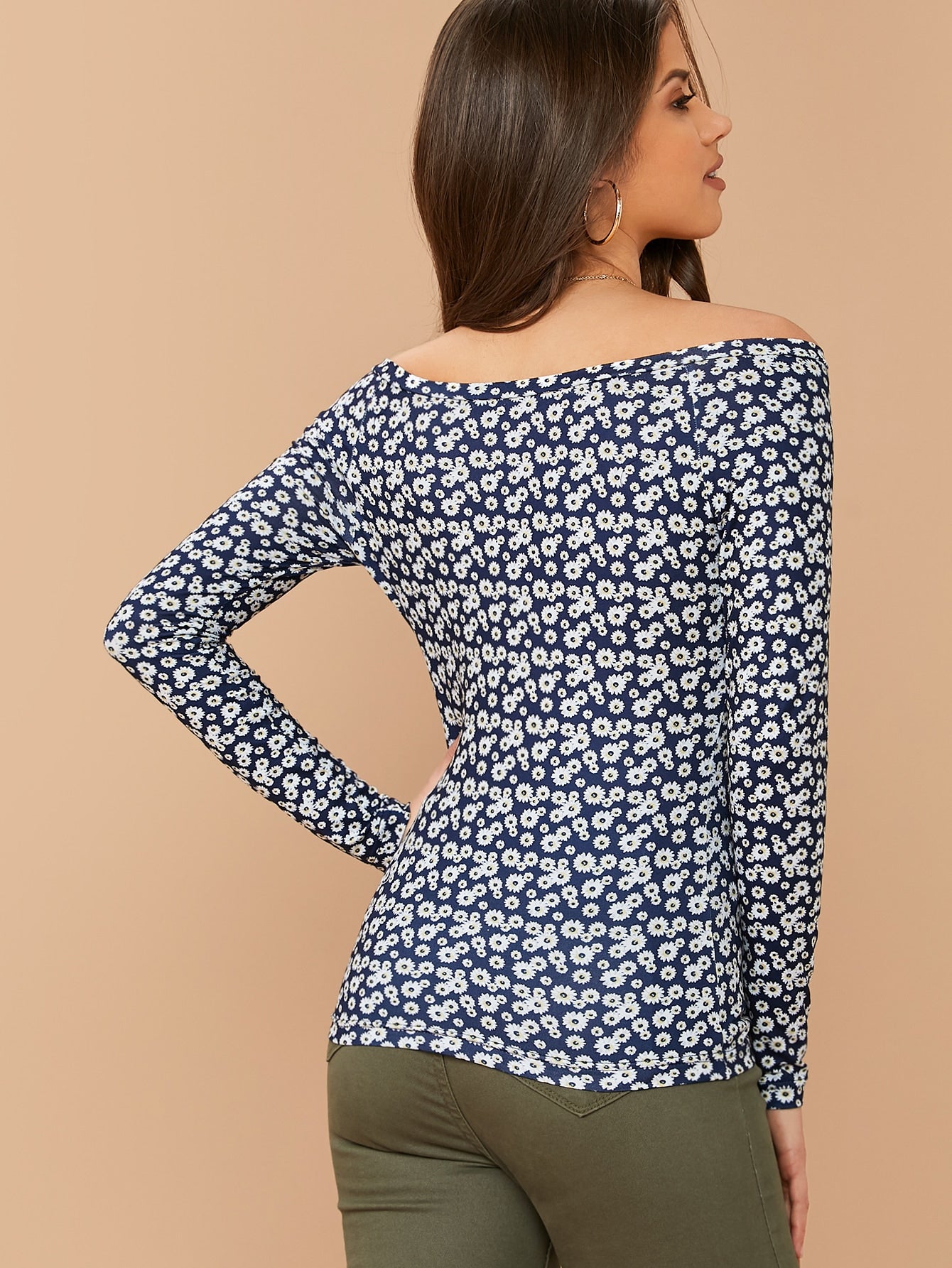 Off Shoulder Daisy Floral Print Top