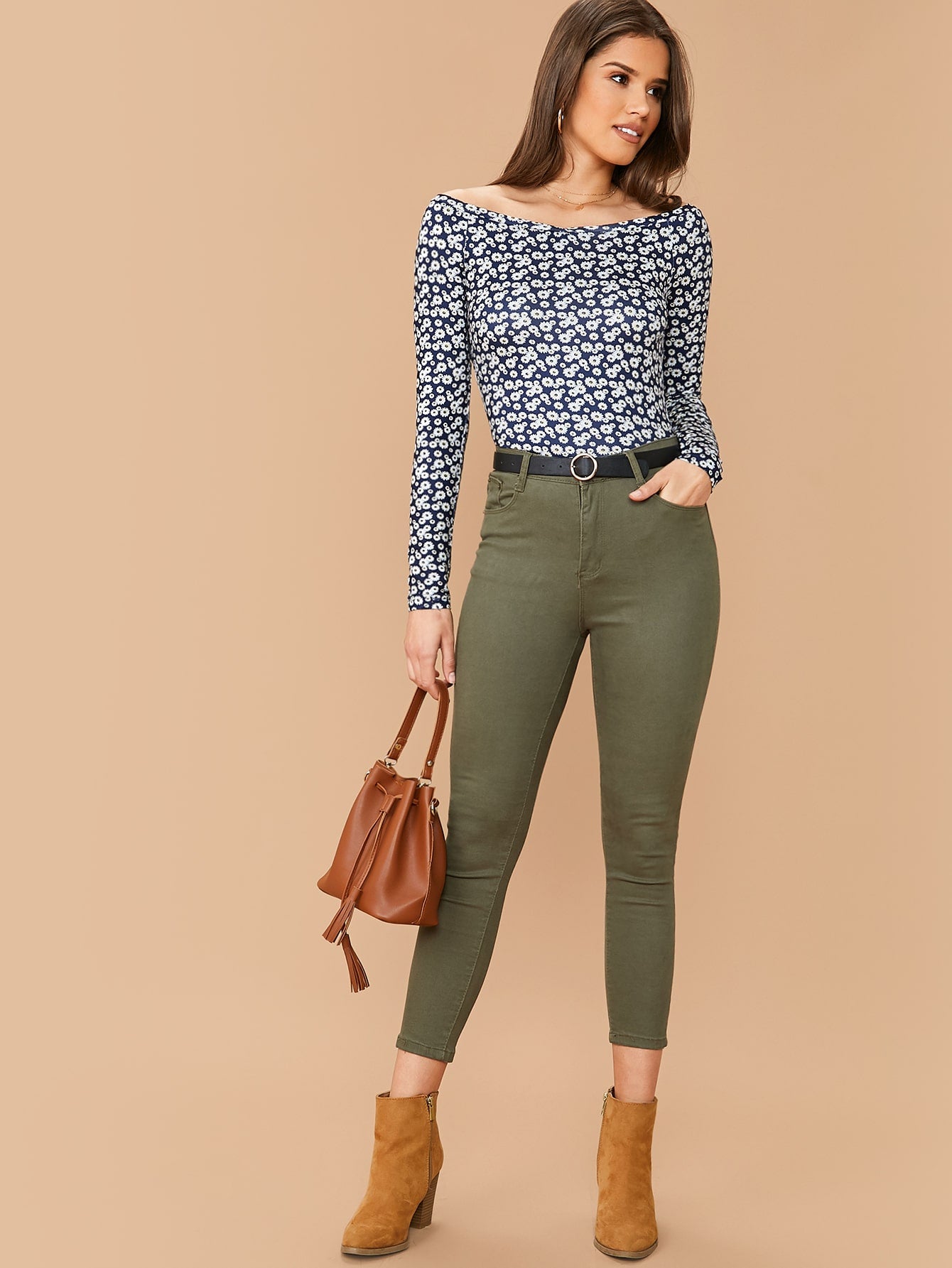 Off Shoulder Daisy Floral Print Top