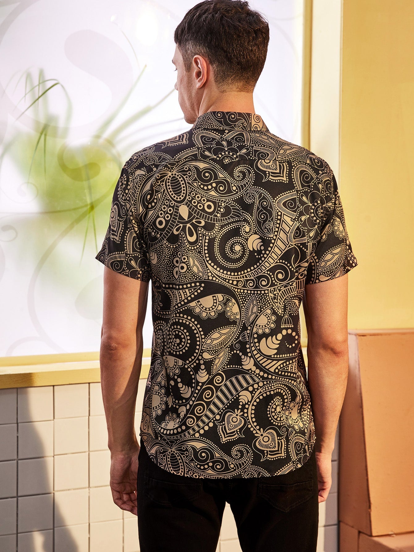 Men Tribal Print Button Up Shirt