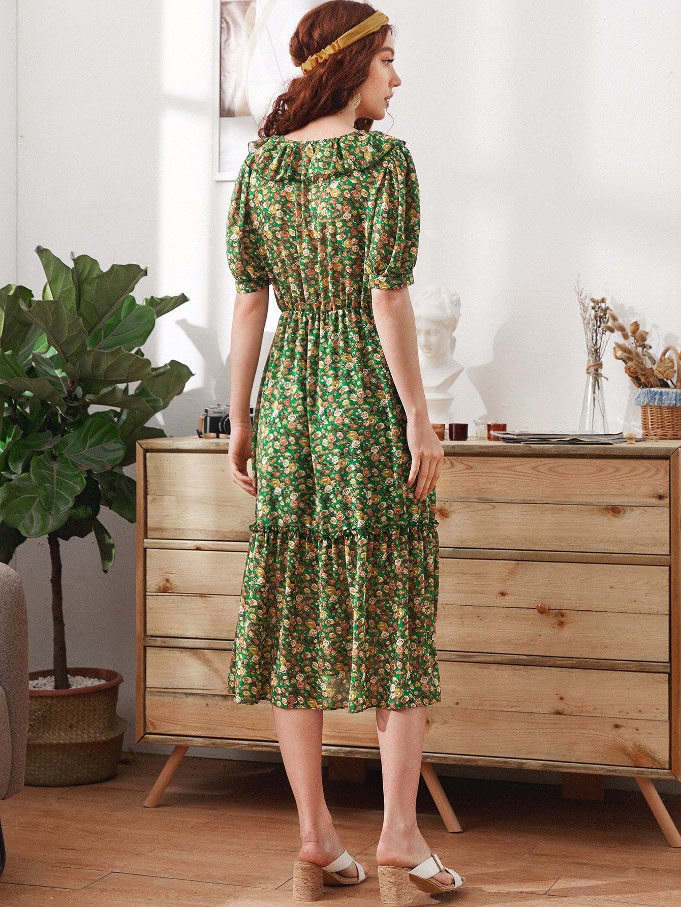 Floral Print Ruffle Hem Dress