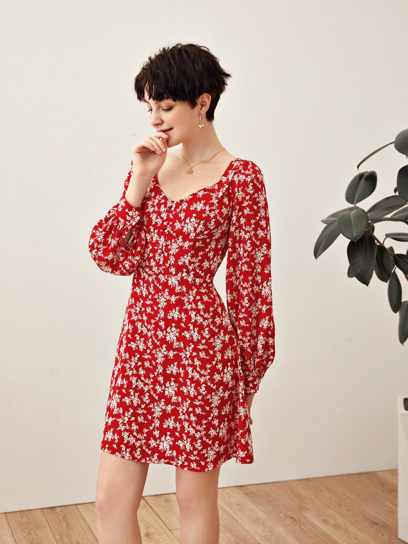 Lantern Sleeve Ditsy Floral Dress