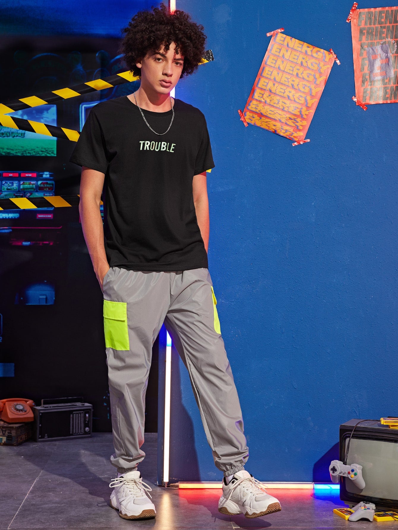 Men Letter Graphic Tee