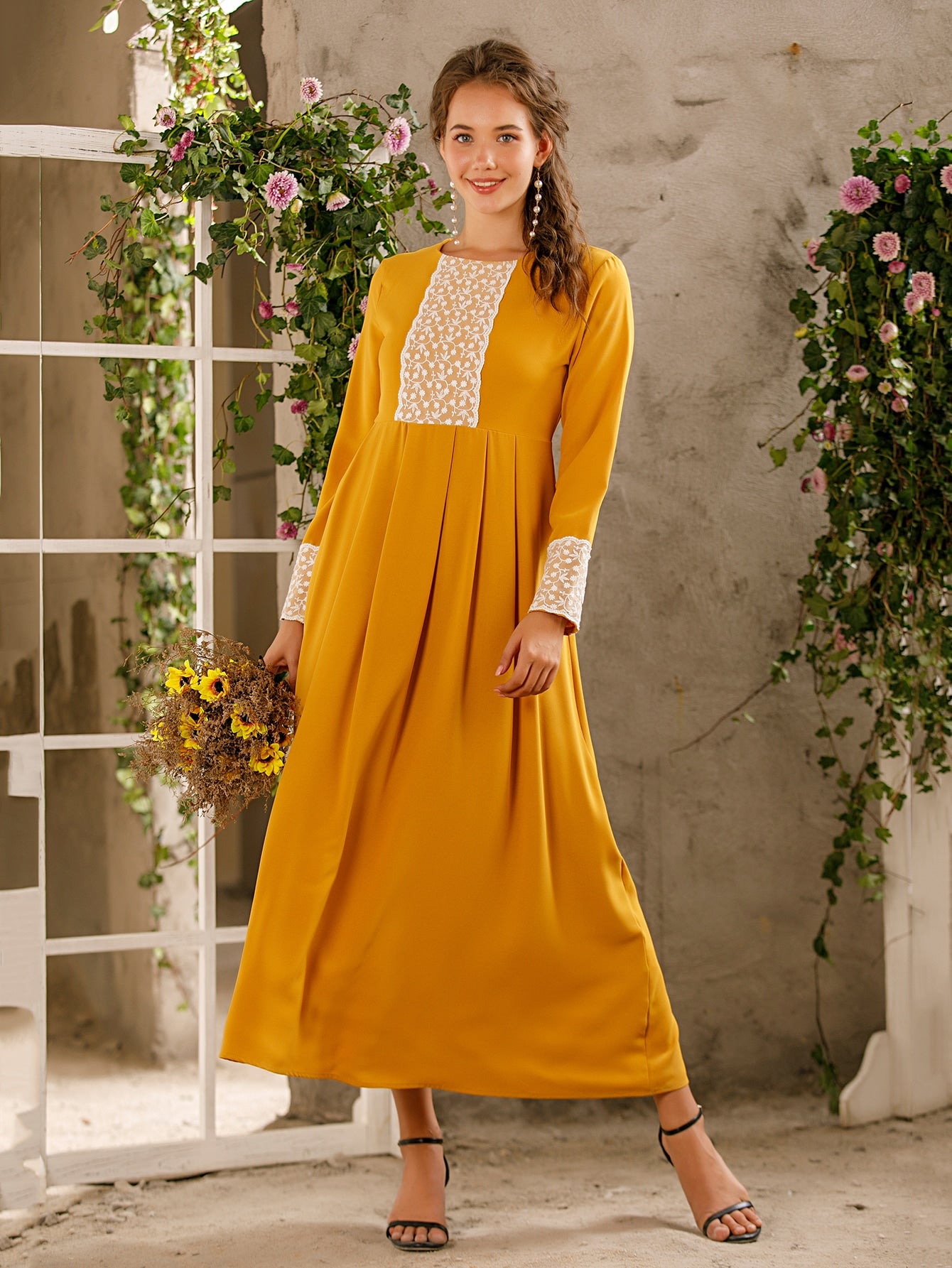 Contrast Lace Panel A-line Dress