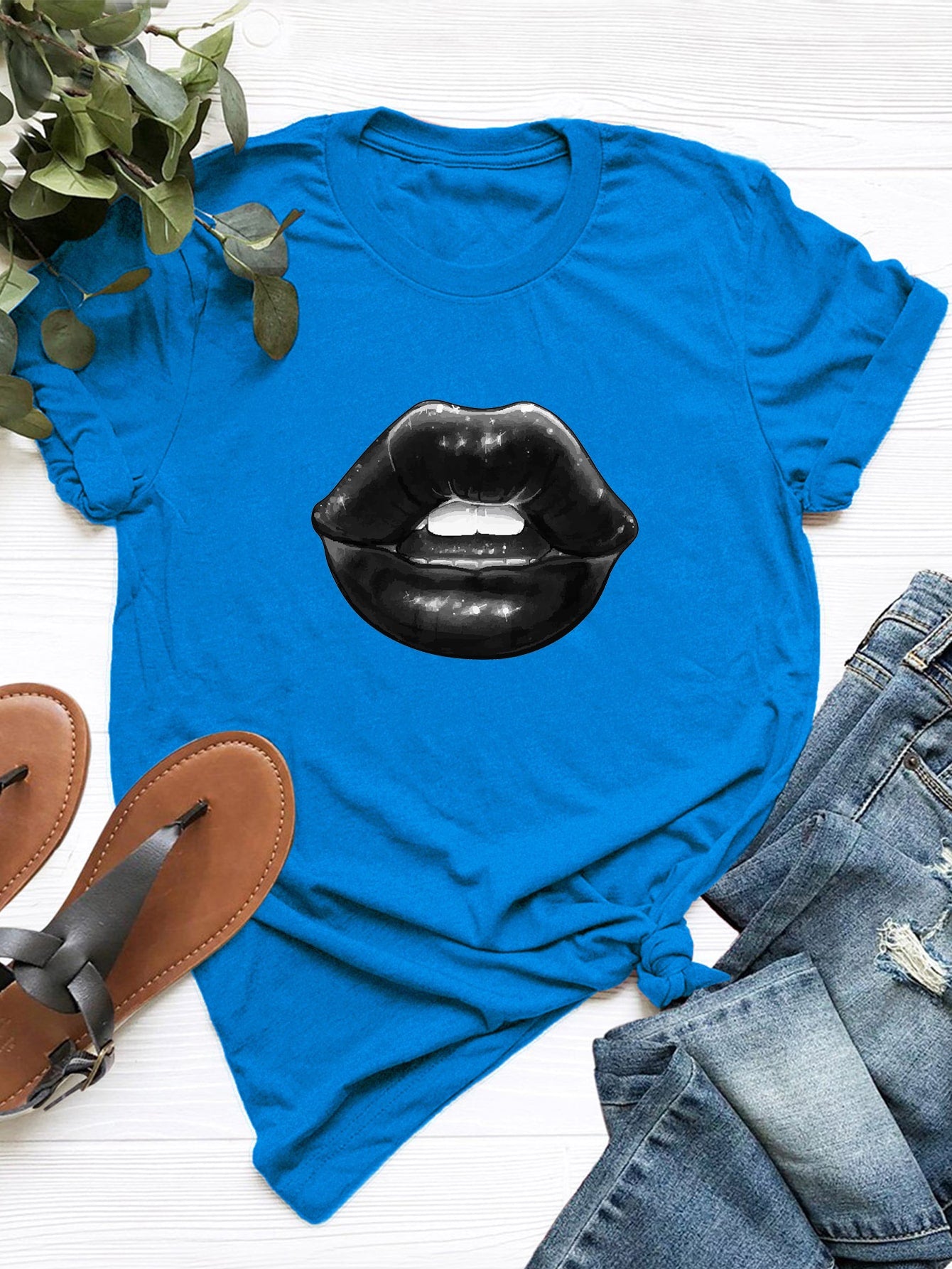 Figure Graphic Round Neck Tee