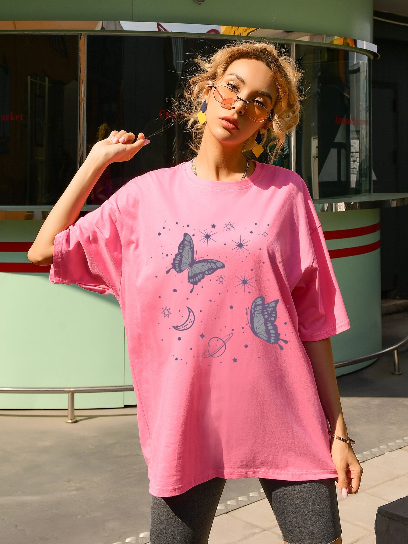 Drop Shoulder Butterfly Print Oversized Tee