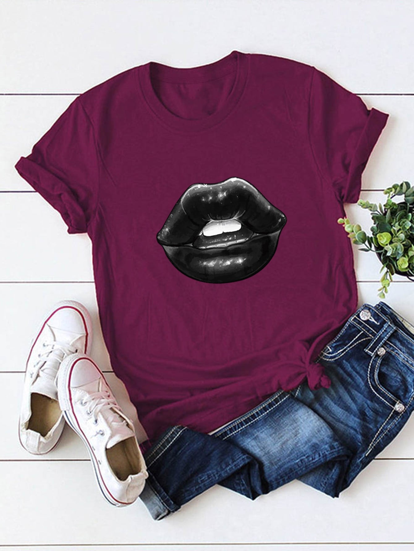 Figure Graphic Round Neck Tee
