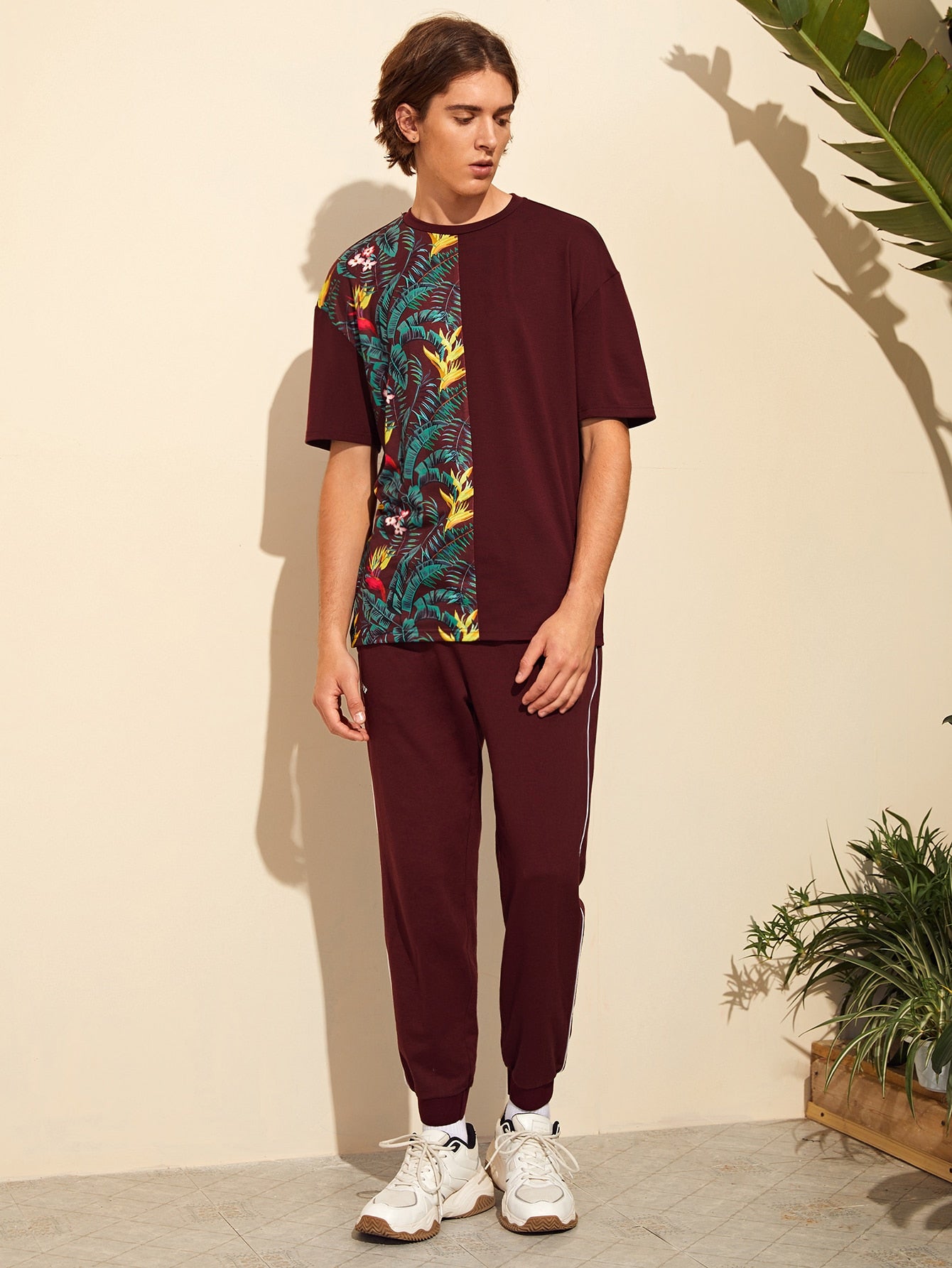 Men Drop Shoulder Tropical Print Tee