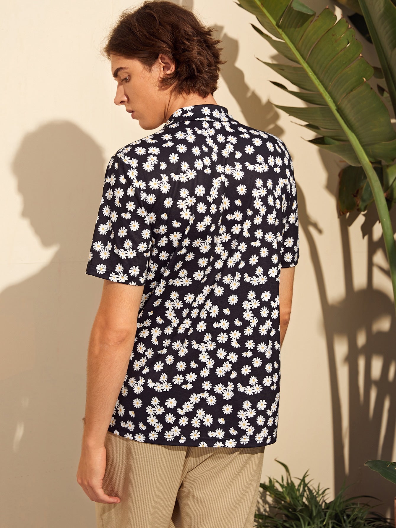 Men Revere Collar Daisy Floral Shirt