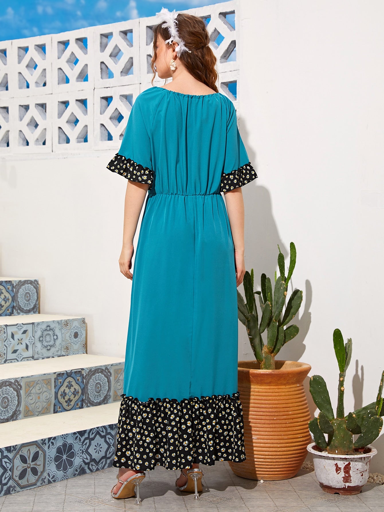 Floral Embroidered Tassel Tie Contrast Daisy A-line Dress