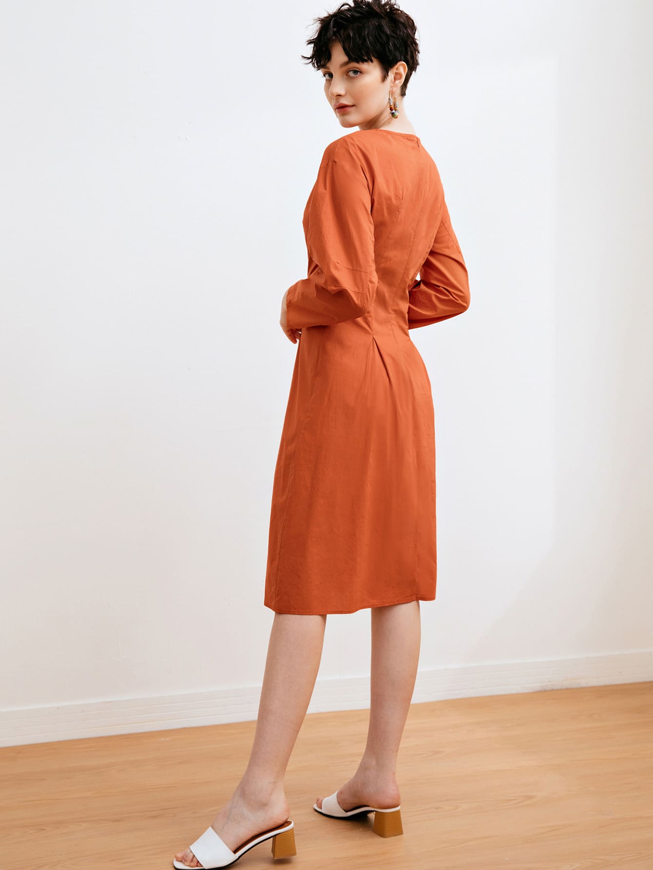Drop Shoulder Boxy Pleated Solid Dress