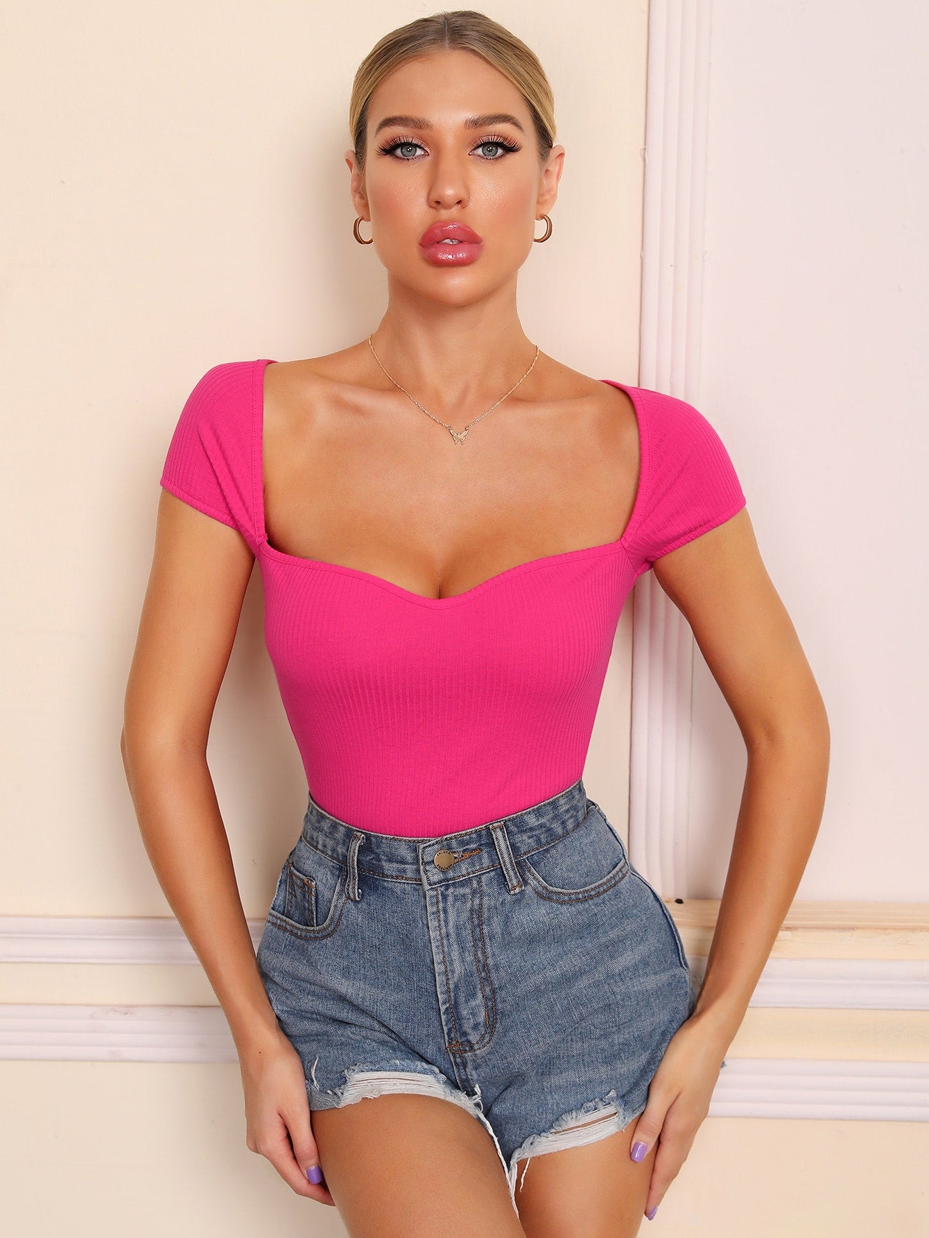 Sweetheart Neck Rib-knit Top