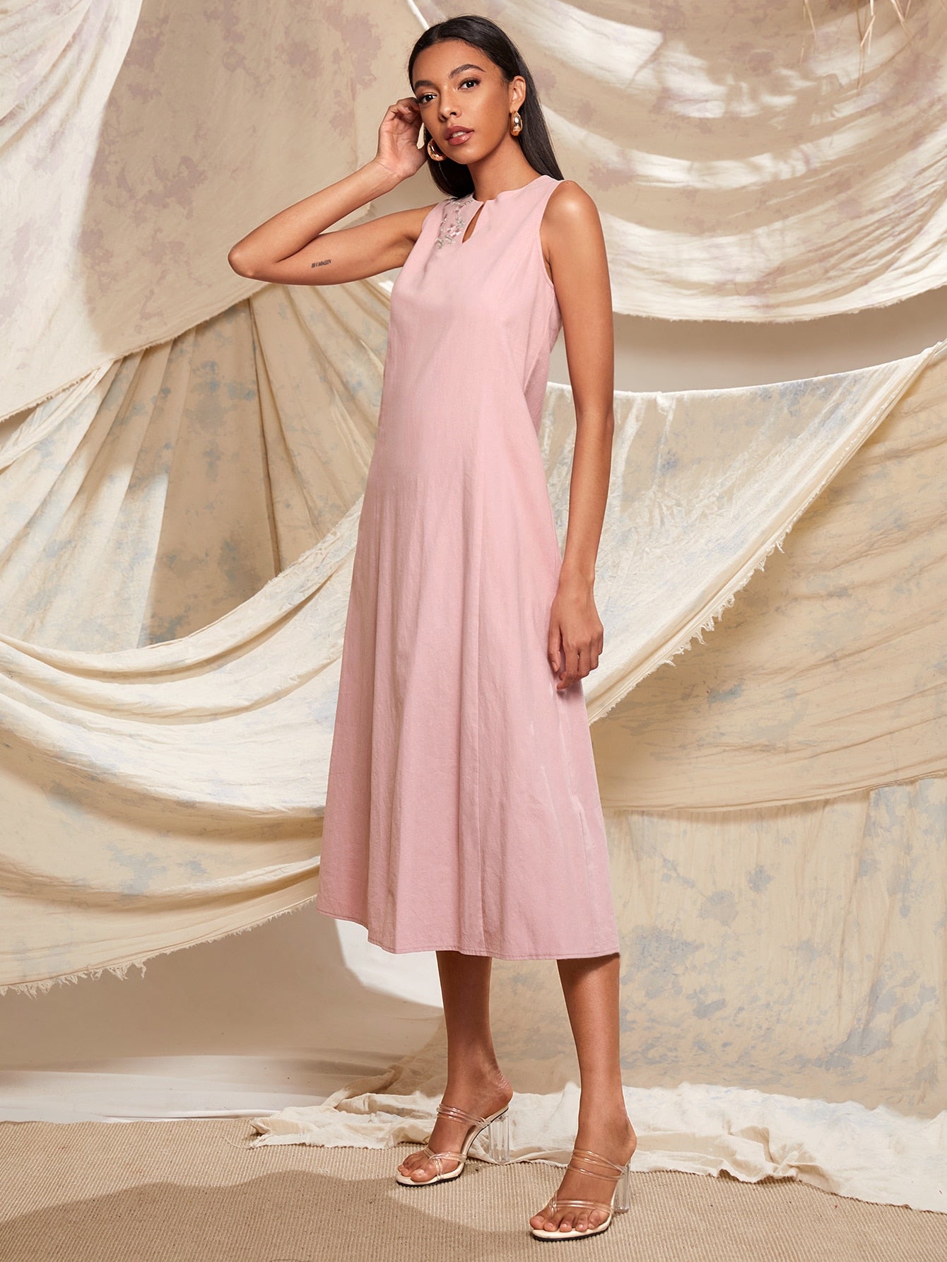 Floral Embroidery Notch Neck Dress