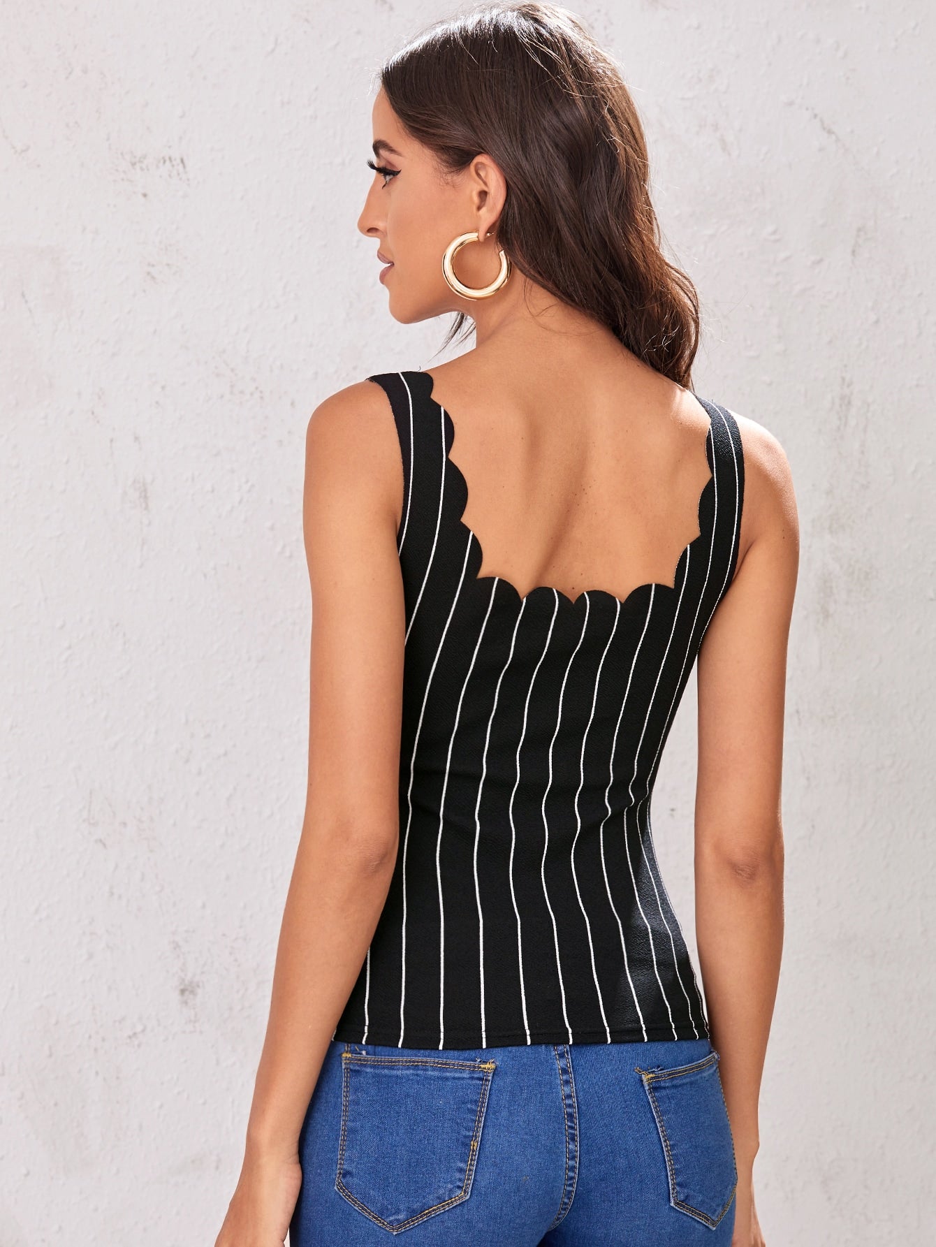 Scallop Trim Solid Tank Top