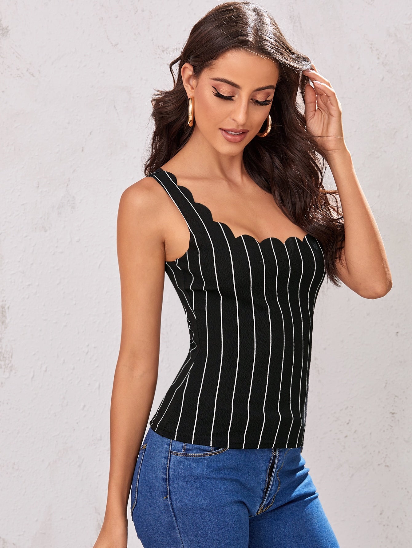 Scallop Trim Solid Tank Top