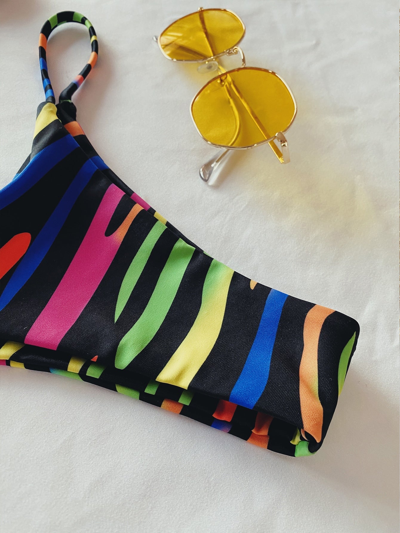Graphic Print Thong Bikini Swimsuit
