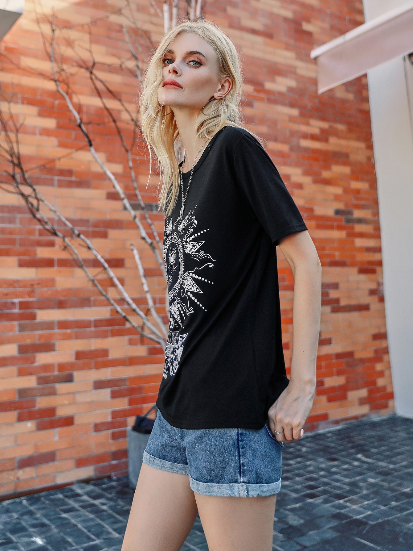 Letter And Graphic Print Tee