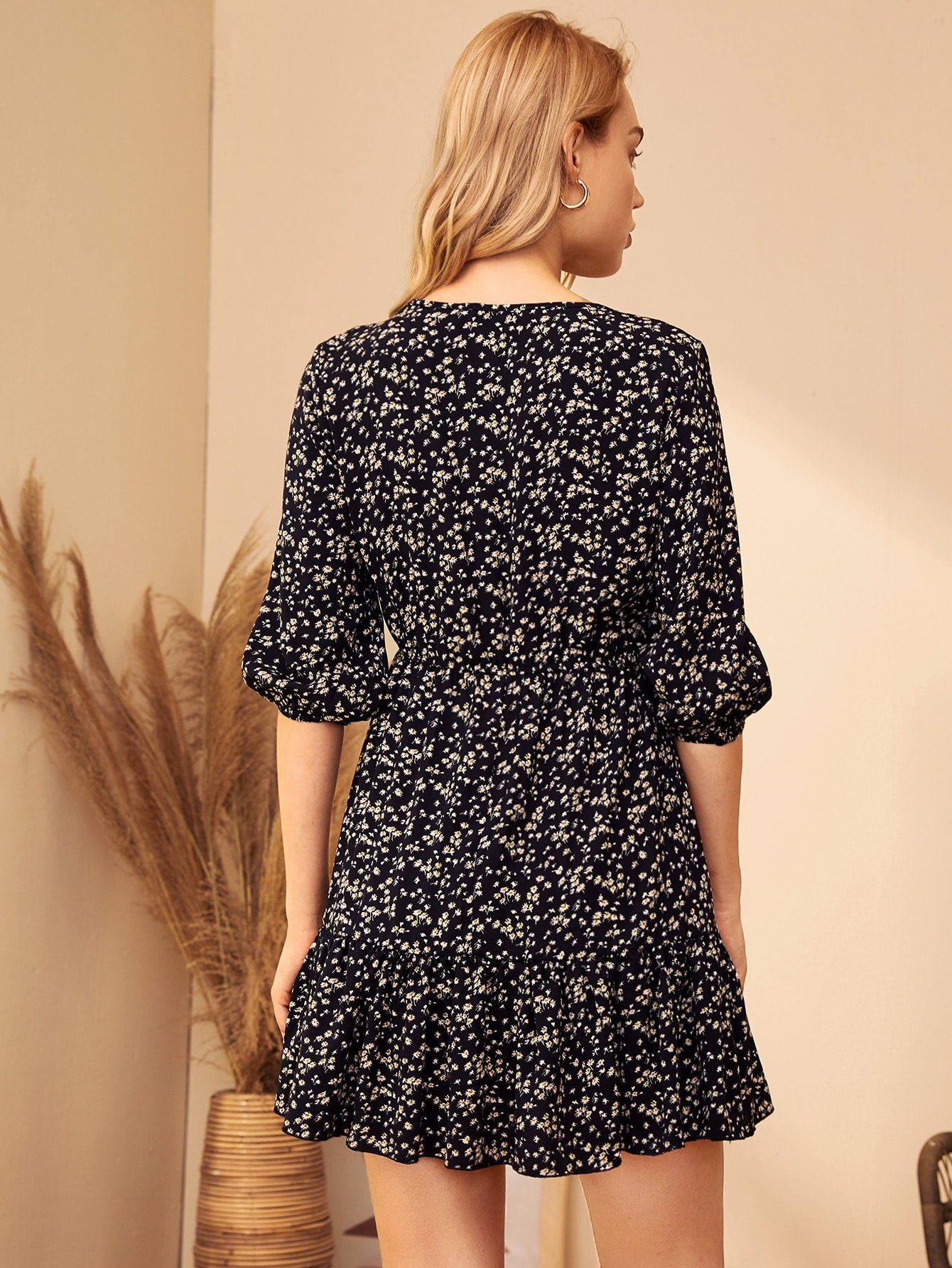 V-neck Ruffle Hem Ditsy Floral Dress